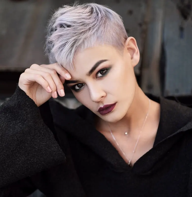 35 Modern Short Grey Hair for Trendy Girls – HairstyleCamp