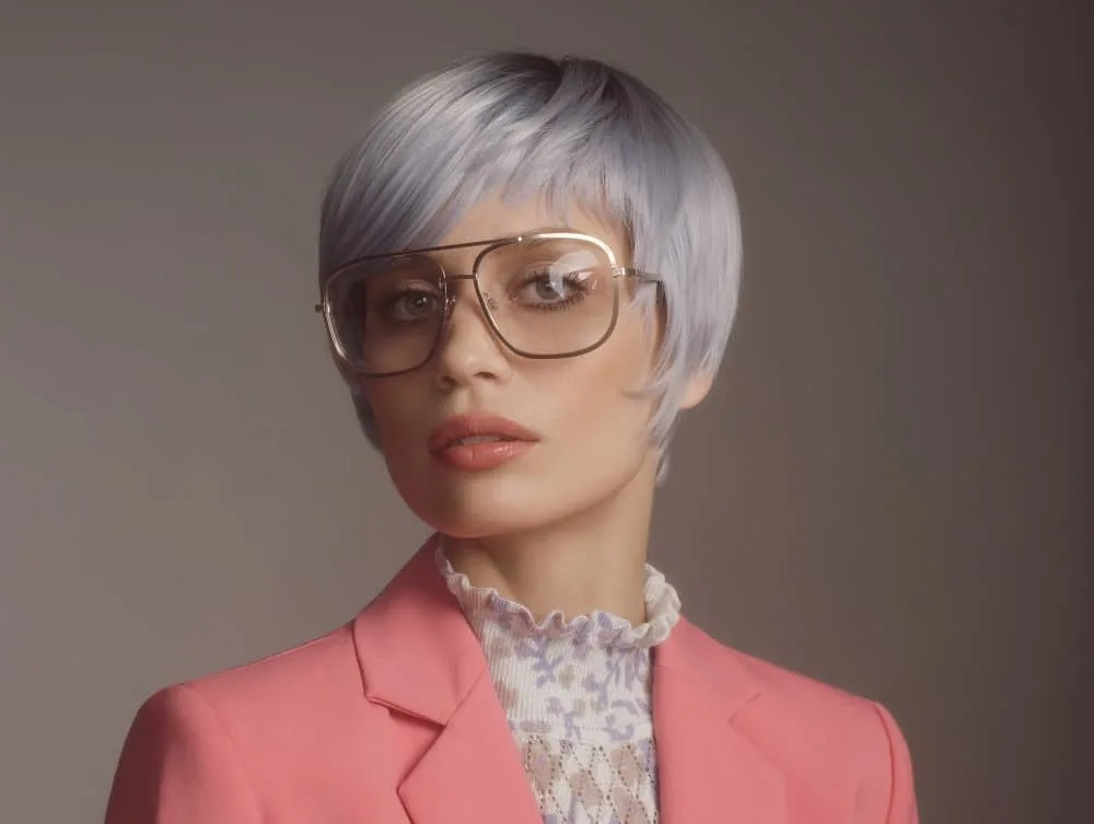short silver hair for women with glasses