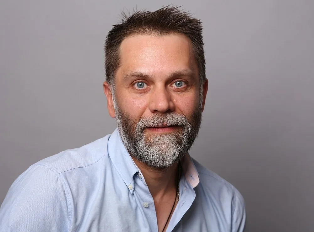 short spiky haircut for over 50 men