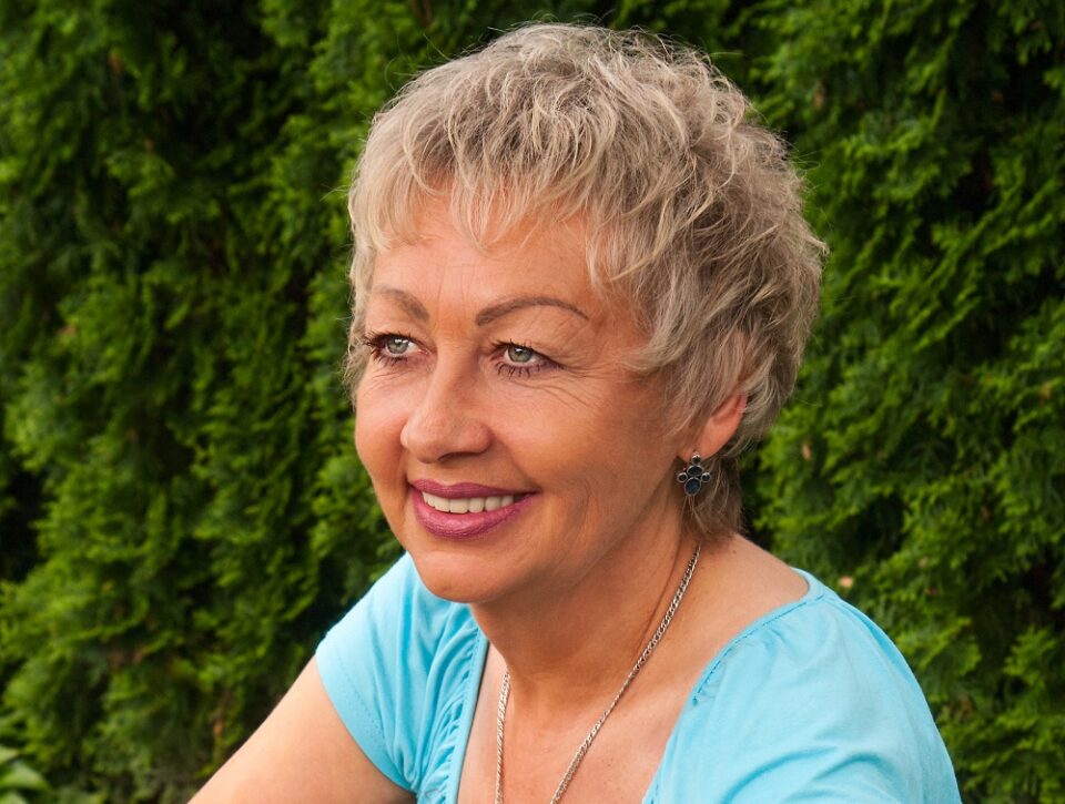 25 Flattering Short Spiky Haircuts for Women Over 60