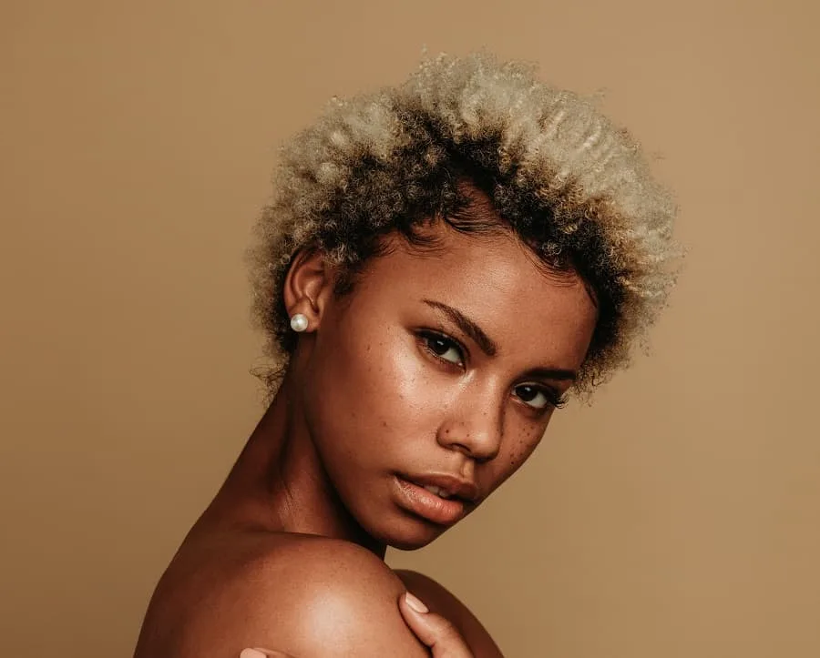 short vacation hairstyle for black women