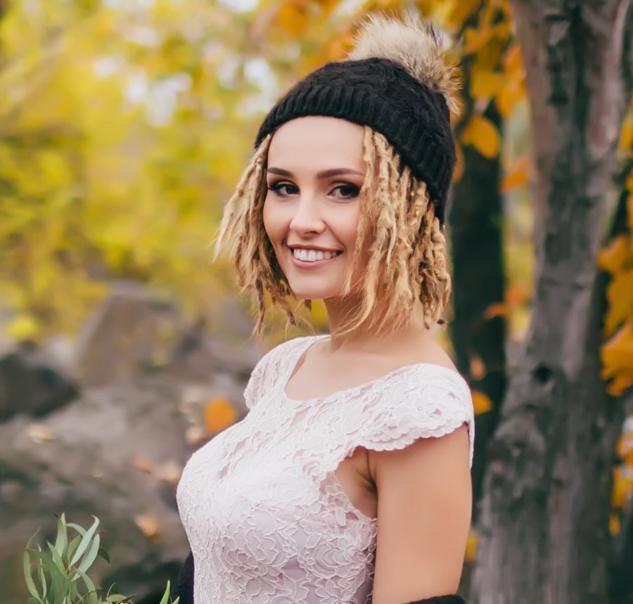 short wedding hairstyle for locs