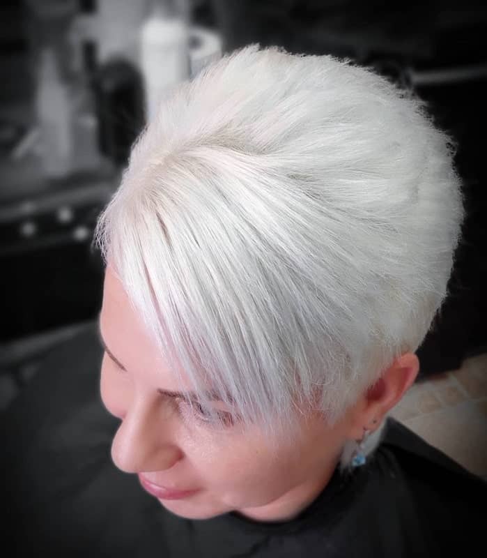 20 Short White Hair Color Ideas & Styles for 2023 – HairstyleCamp