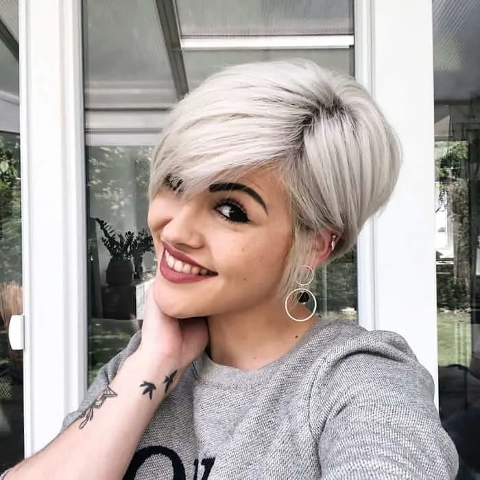 pixie bob on short white hair