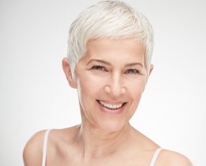 20 Short White Hair Color Ideas & Styles for 2024 – HairstyleCamp