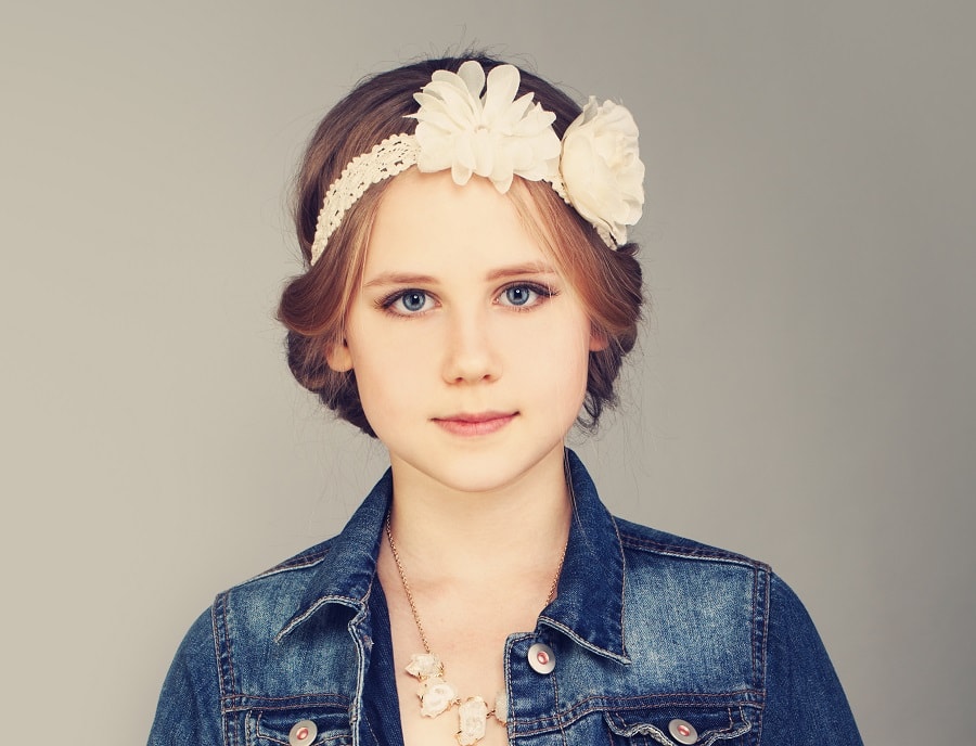 shoulder length hairstyle with headband for teenage girls