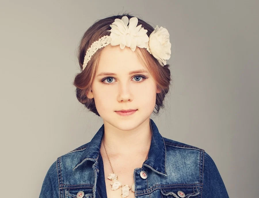 shoulder length hairstyle with headband for teenage girls