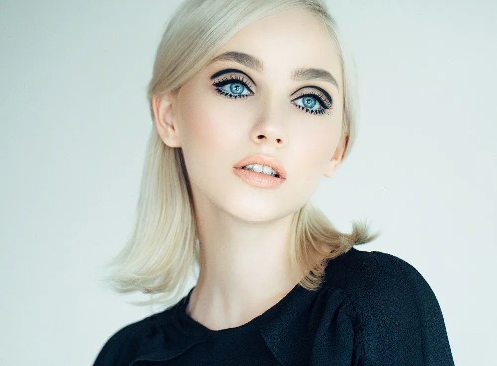 shoulder length icy blonde bob