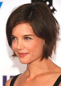 45 Side Part Bobs as a Must-Have for 2024