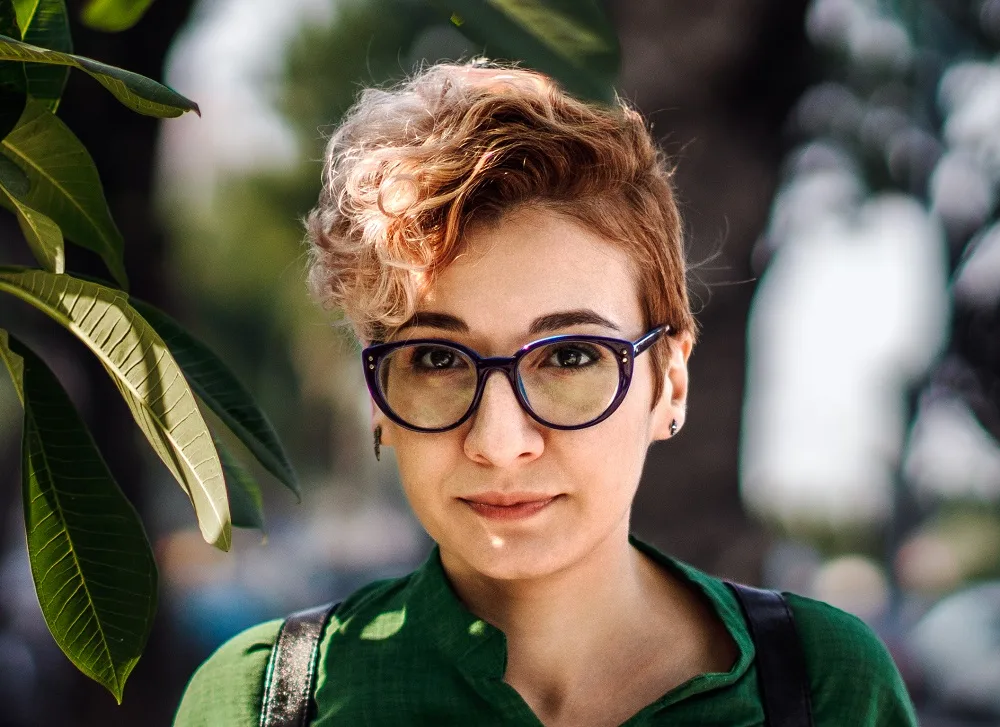 side swept pixie cut for thick hair