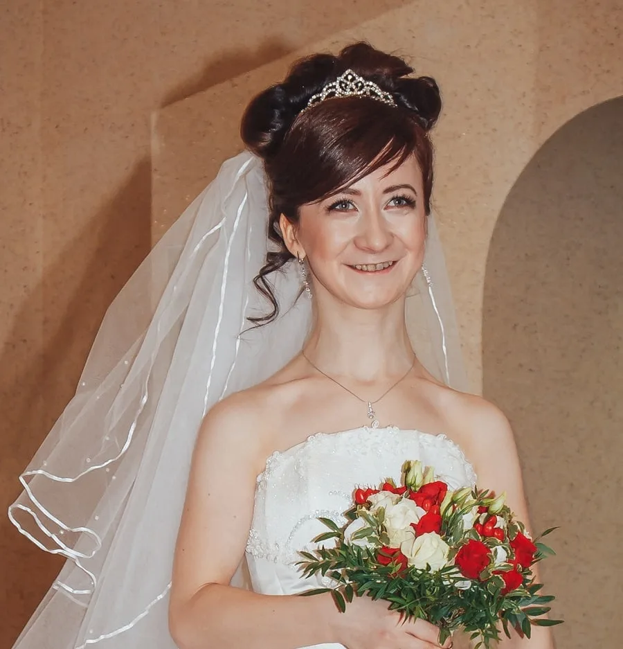 side swept wedding hairstyles with veil