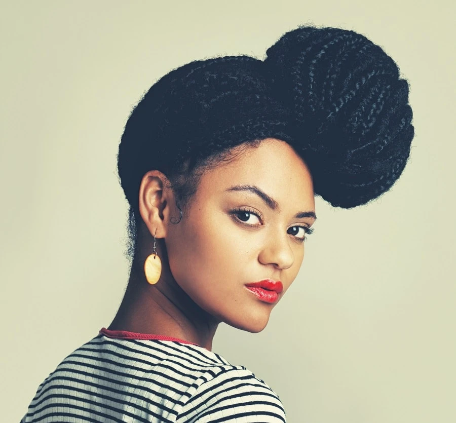 side updo for round faces