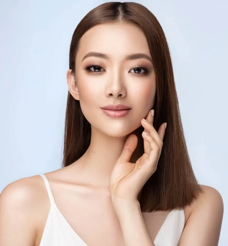 sleek medium-length Asian hairstyle