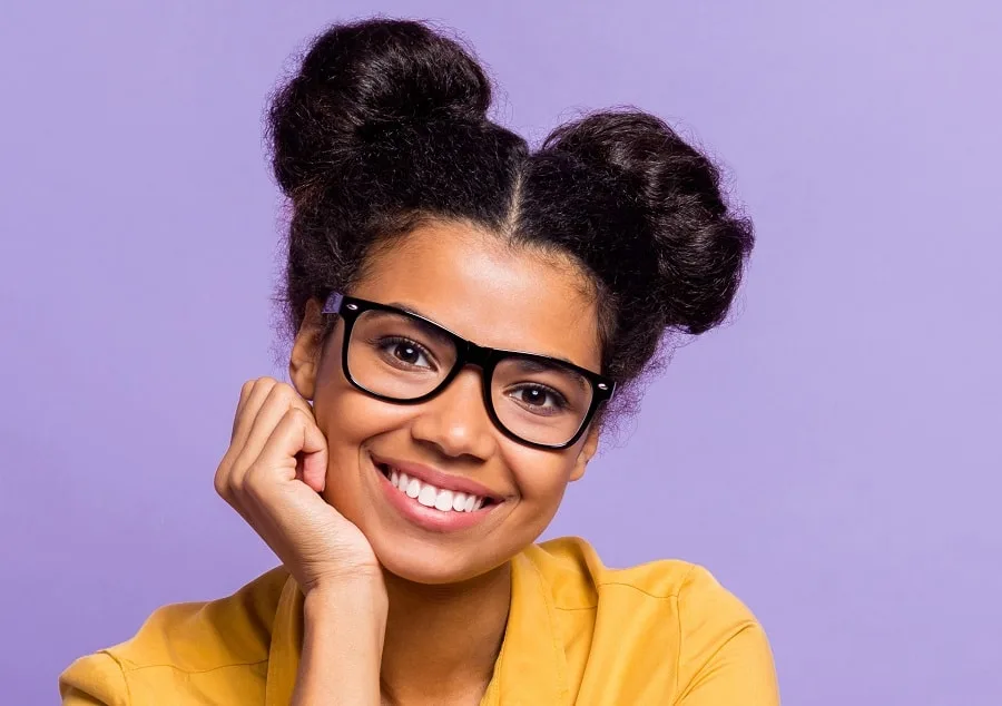 space buns for black women with glasses