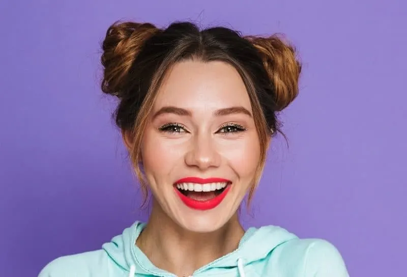space buns hairstyle for yoga