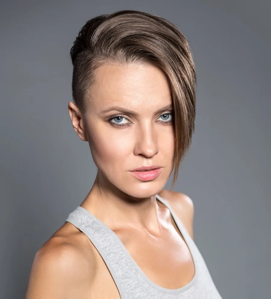 sporty hairstyle for short hair