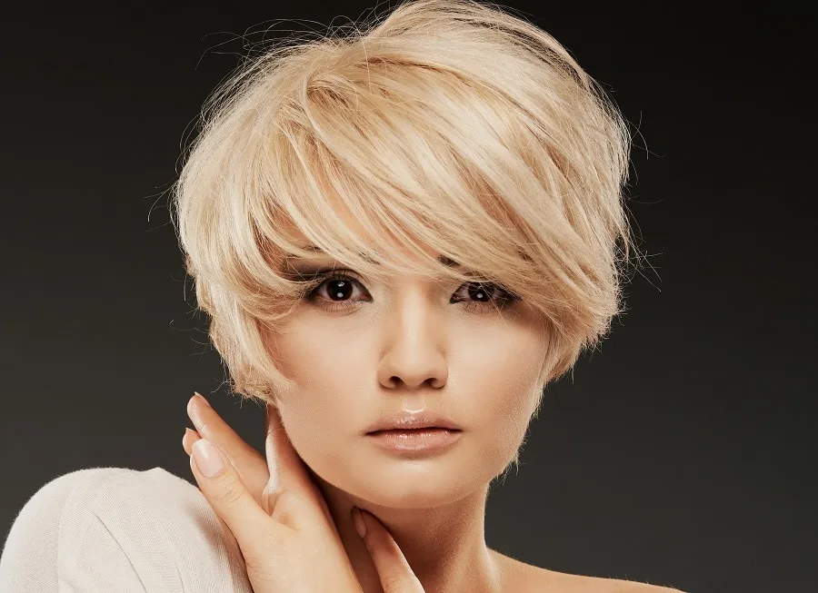square face woman with pixie bob cut