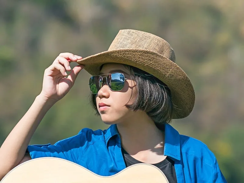 straw hat for short hair