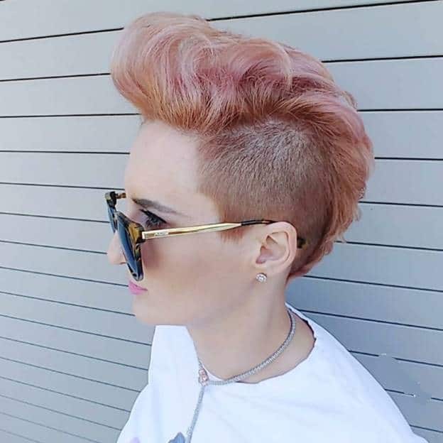 short strawberry blonde highlighted hairstyles