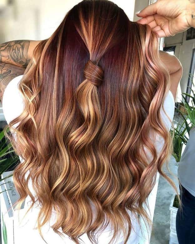 strawberry blonde hair with highlights