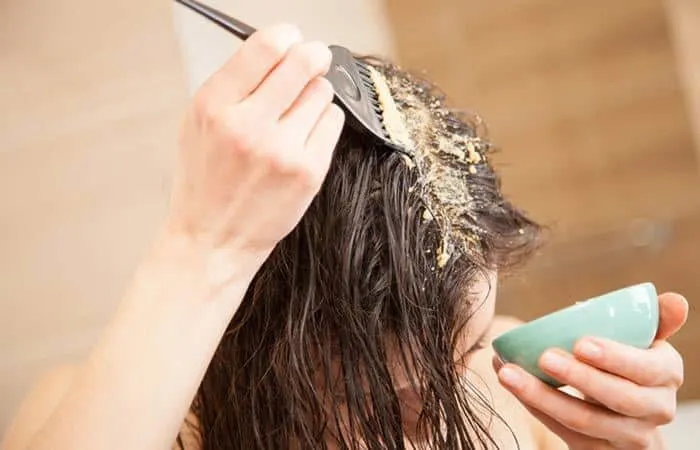 Sugar scalp scrub for hair moisturizing