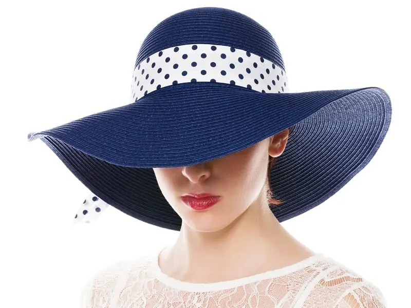 20 Different Types of Hats for Women With Short Hair