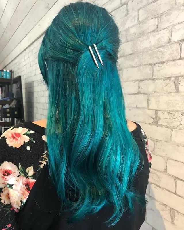 teal blue hair color