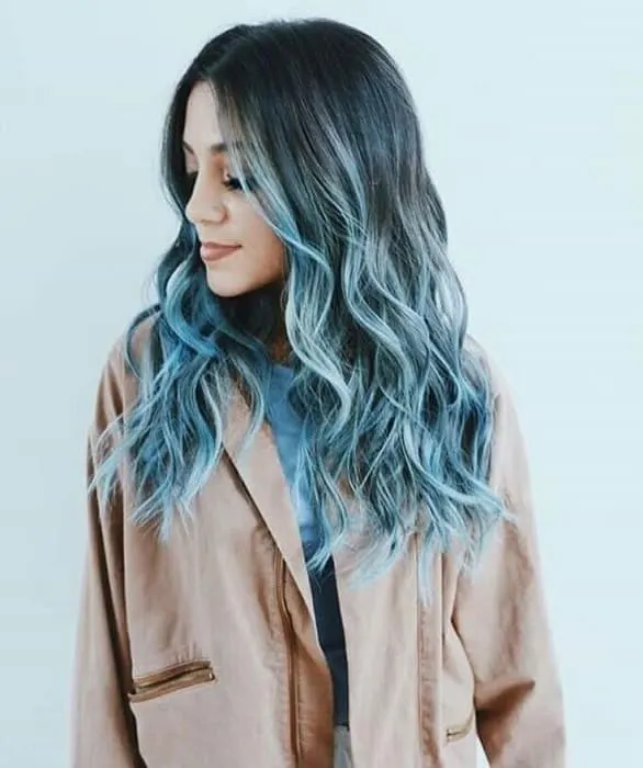 pastel teal ombre hairstyle for women