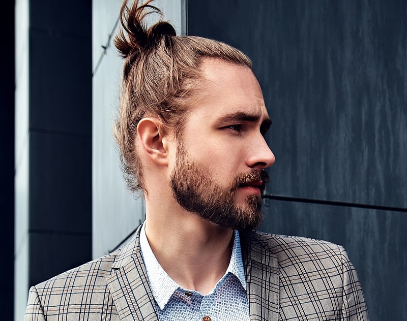 top knot for man with long face