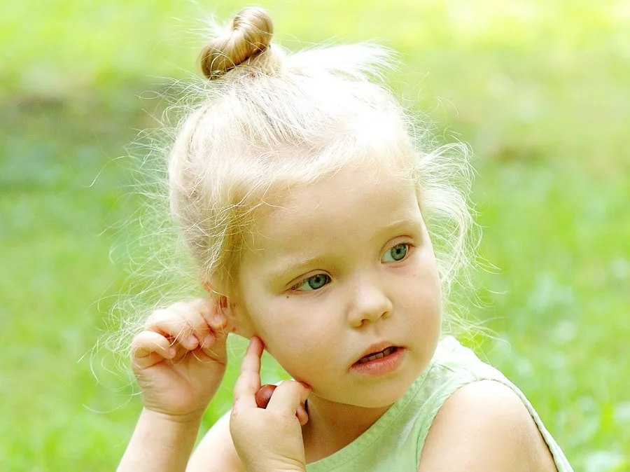 topknot for 3 year old girl