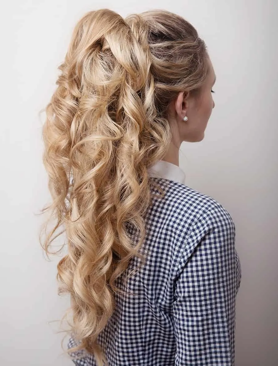 tousled hair ponytail