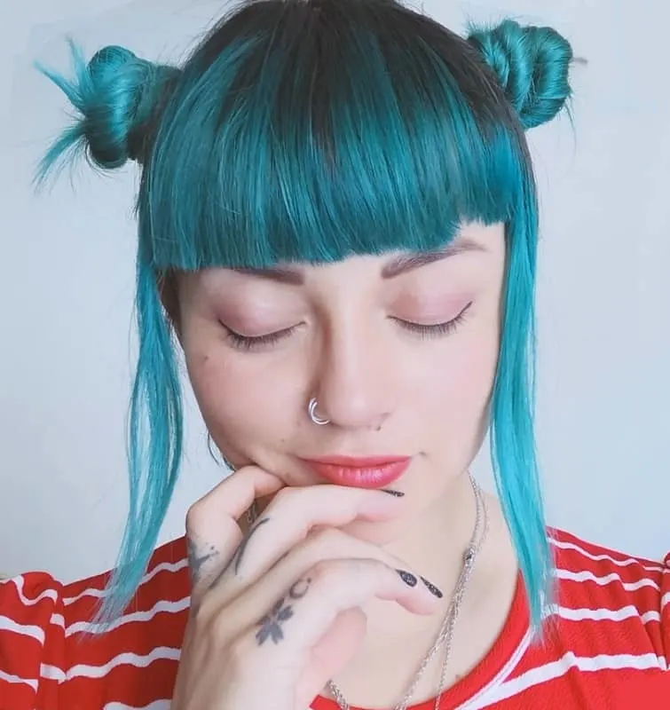 turquoise hairstyle for girls
