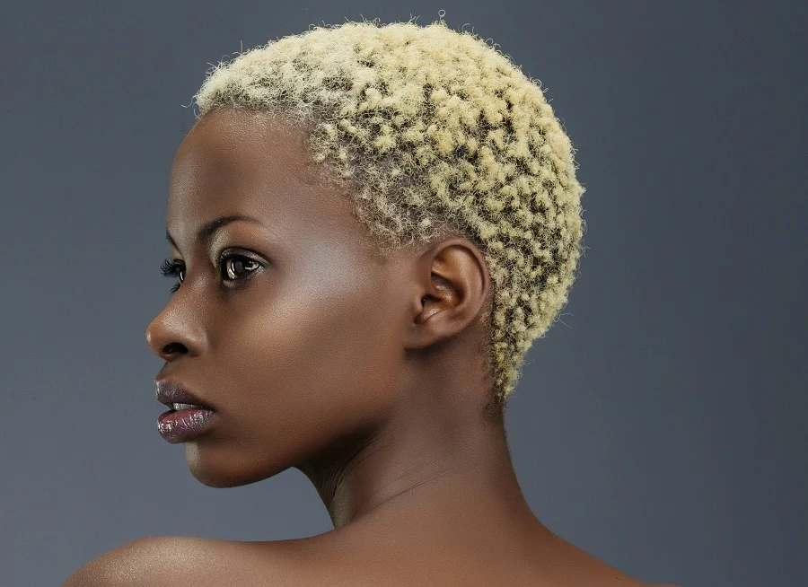 Short natural hairstyles on Stylevore