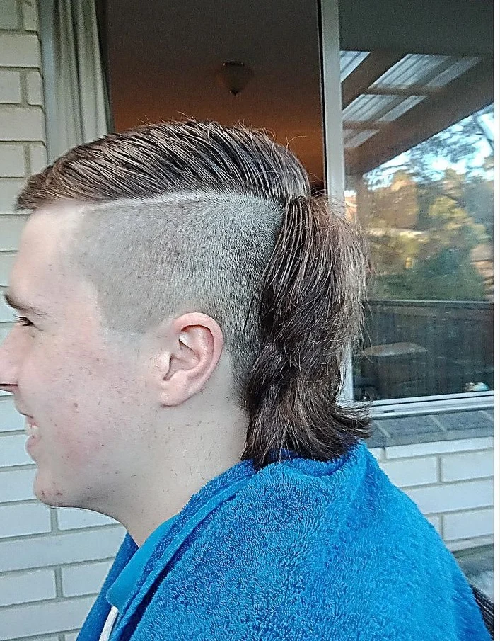 ugly mullet with undercut