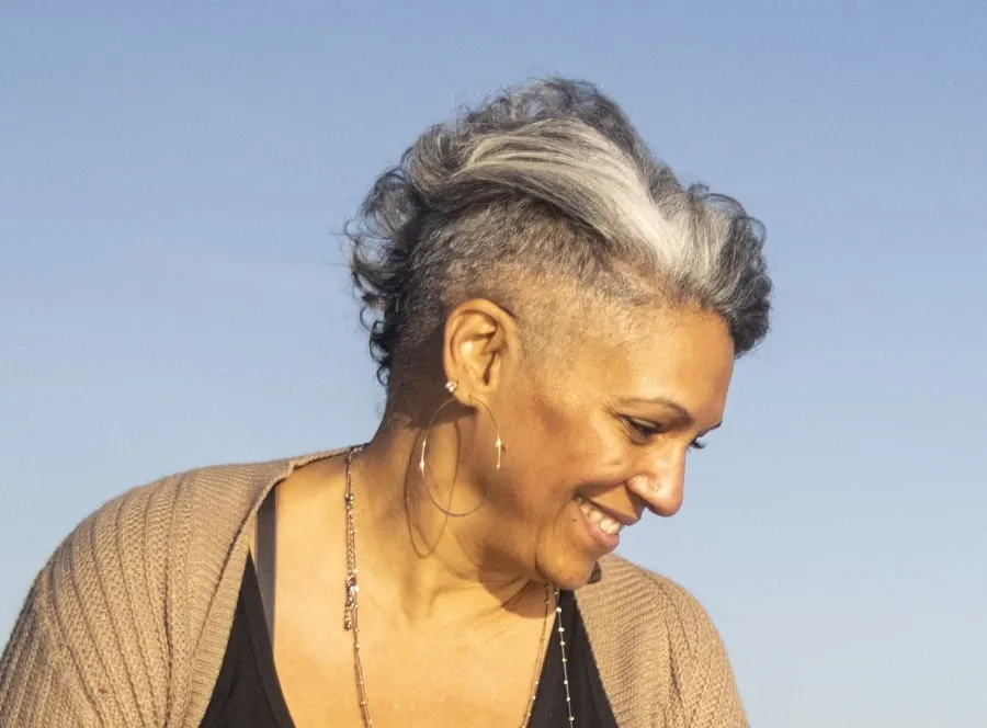undercut hair for over 60 with round face women