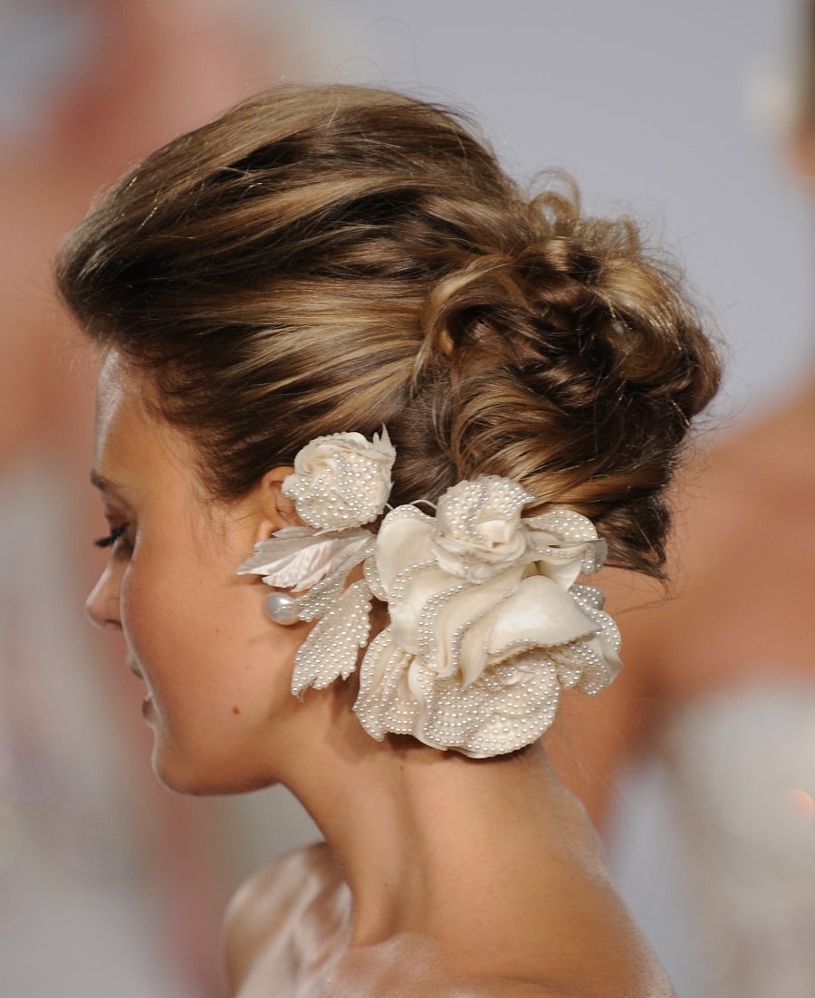 updo style for thin hair