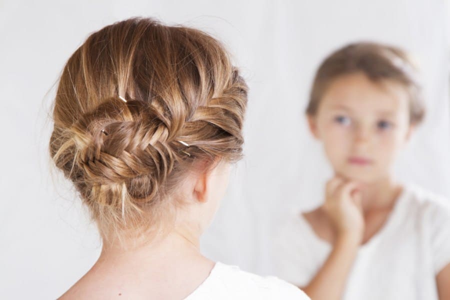 Easy hairstyles for girls that you can create in minutes