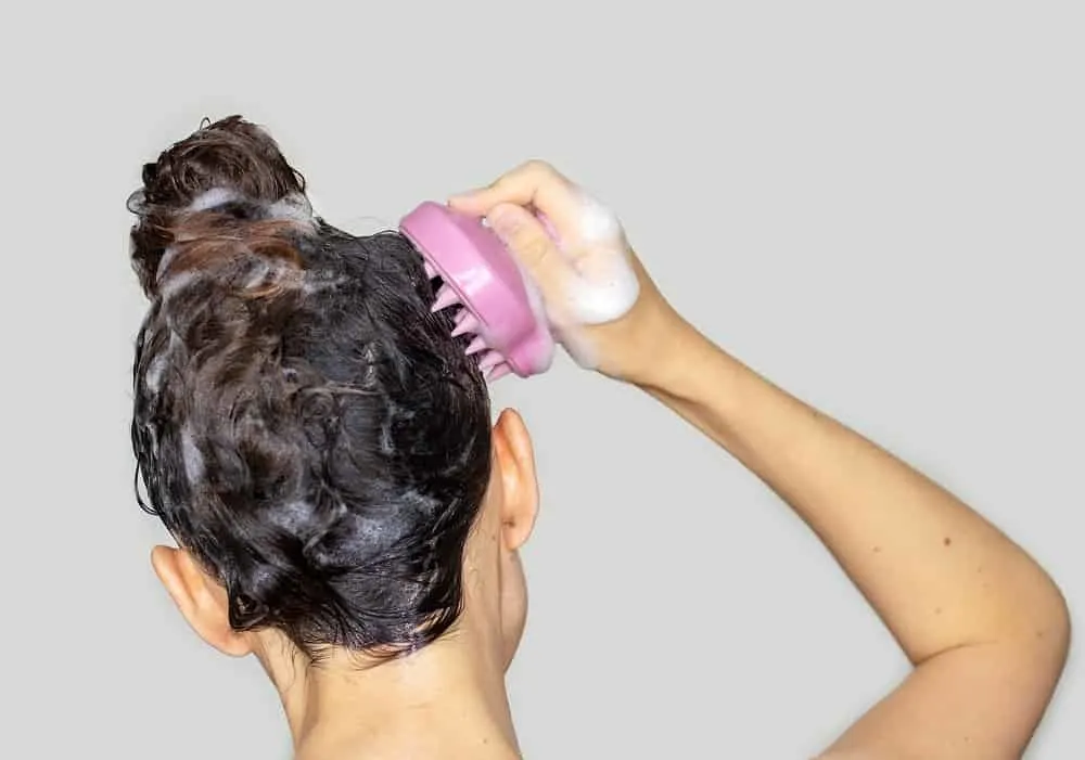 use scalp massager with shampoo