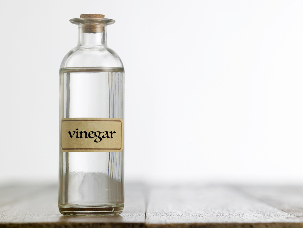 using vinegar to remove semi permanent hair color