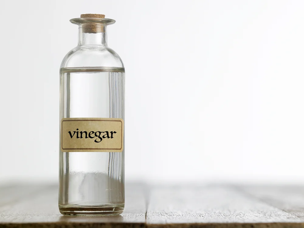 using vinegar to remove semi permanent hair color