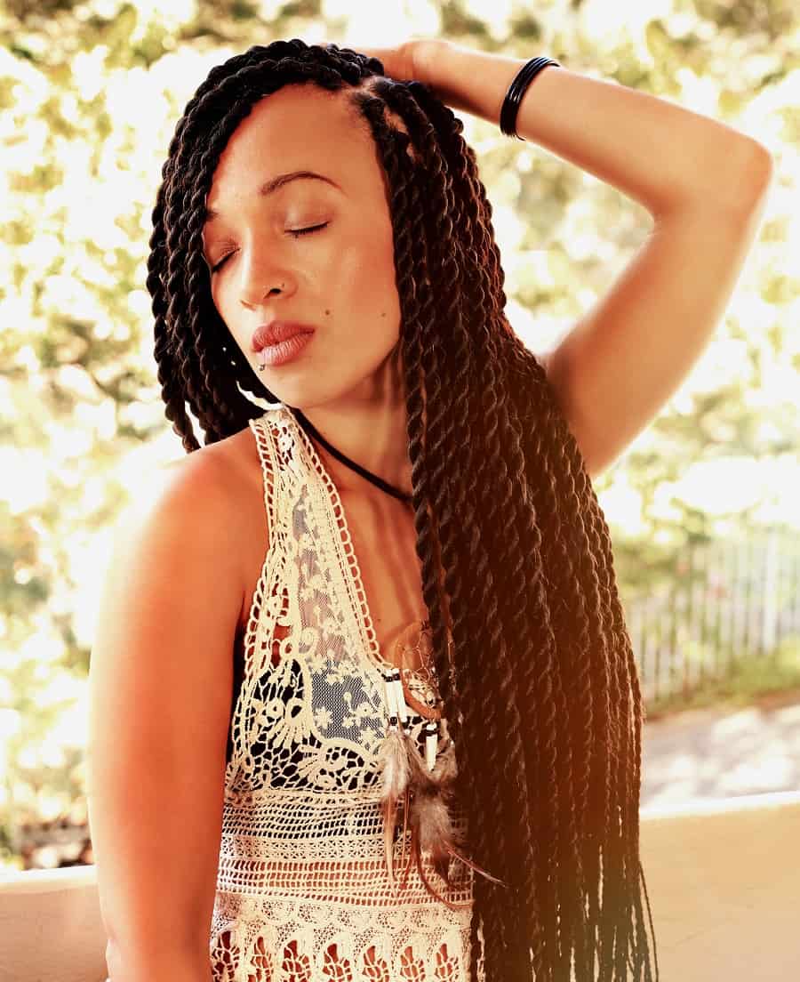 vacation hairstyle with twists for black women