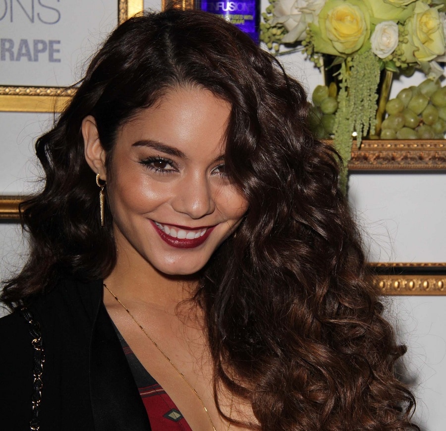 vanessa hudgens curly hairstyle