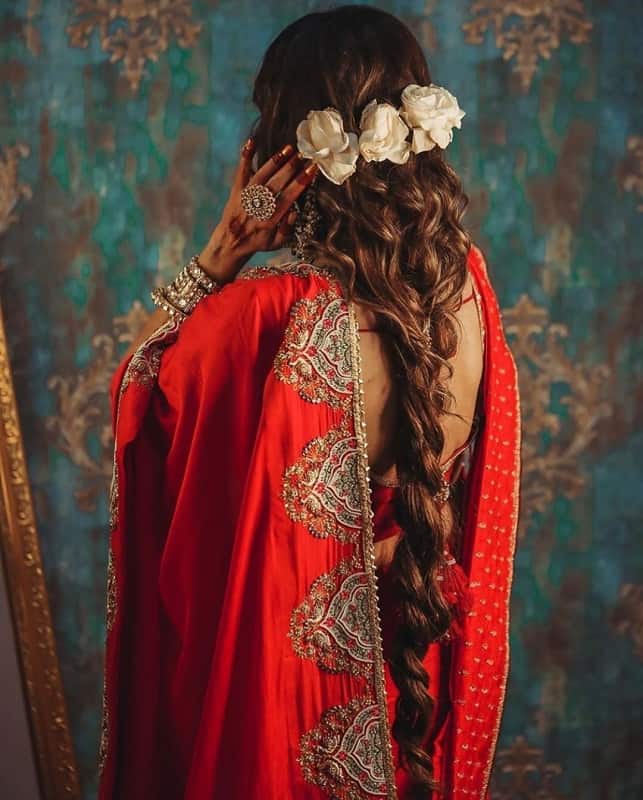 very long hairstyle for indian women