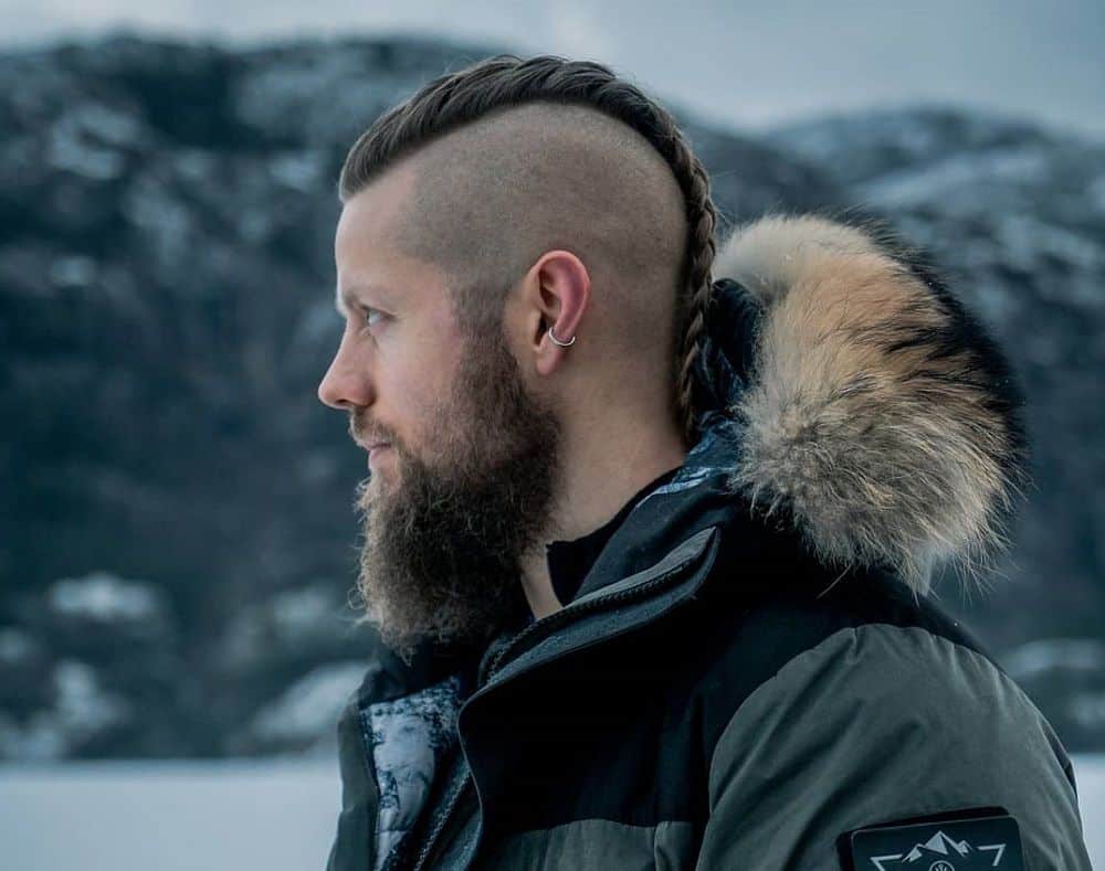 30 Retrochic Viking Hairstyles for Men Hairstyle Camp