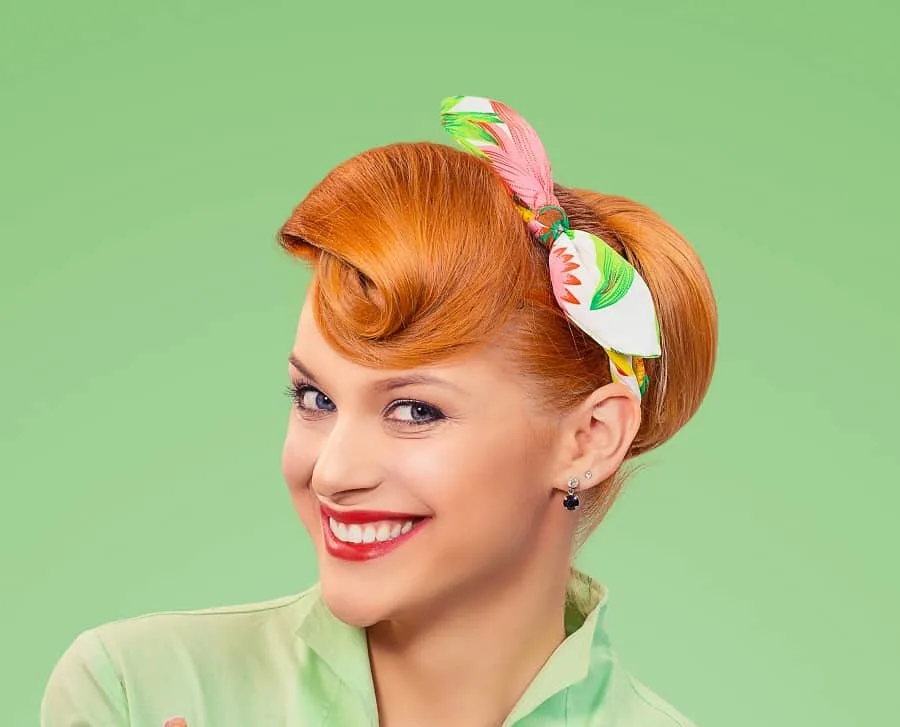 vintage hairstyle with bandana