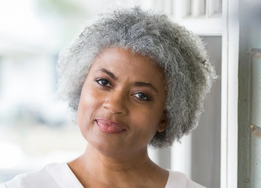 wash and wear short haircut for black women over 50