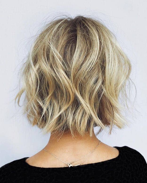 60 Most Flattering Wavy Bob Hairstyles Trending Right Now