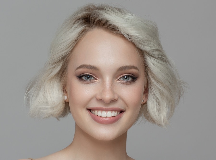 wavy bob for women with big forehead and thin hair