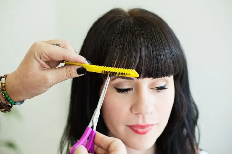 How to Cut Bangs on Wavy Hair