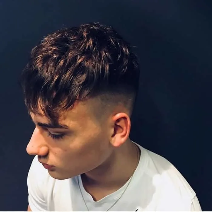 modern wavy haircut for men